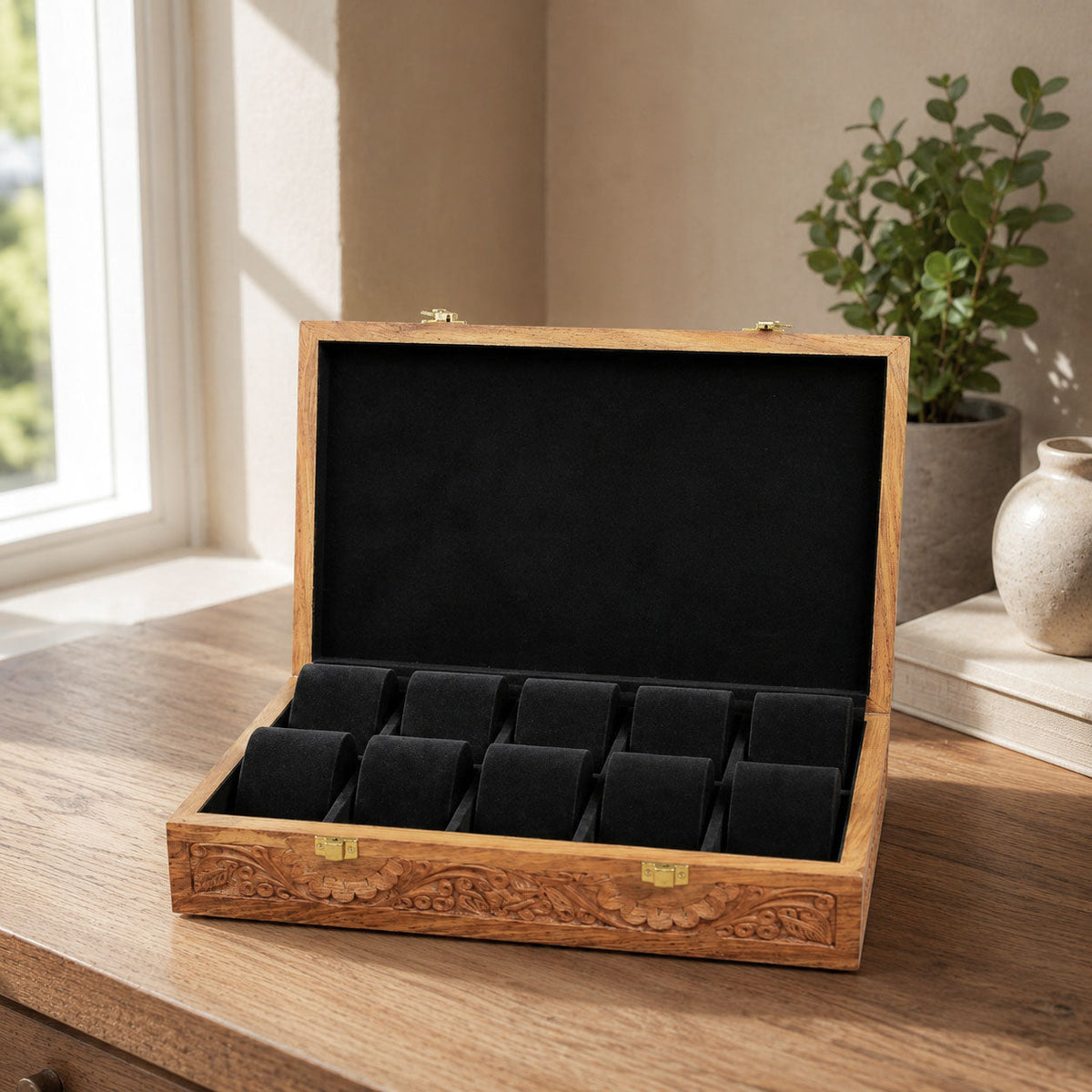 10 Watches - Carving - Wood Top - Hard Pillows Black - Elegance Antique Store