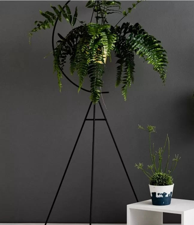 Flowerpot stand “Moon”