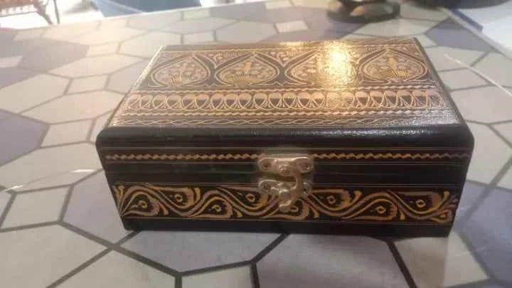 Naqshi Wooden Box with Velvet Lining