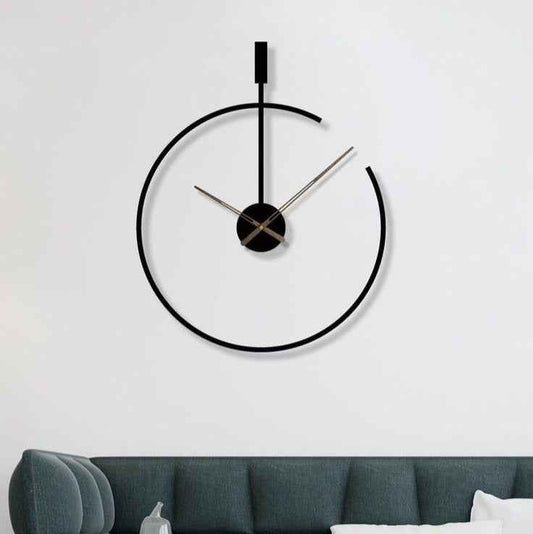Minimal Arc – Premium Black Metal Wall Clock for Modern Home & Office Decor